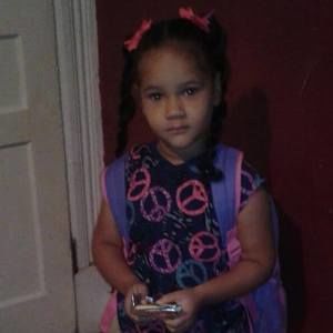 Meet your Posher, Nikia